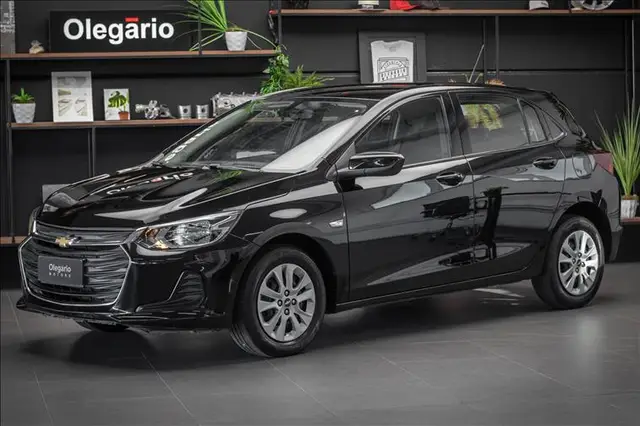 Carro Chevrolet Onix Plus 2023 LT 1.0