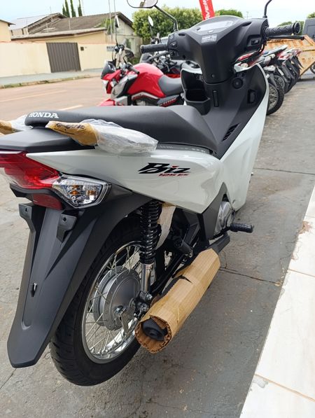 Biz 125i ES
