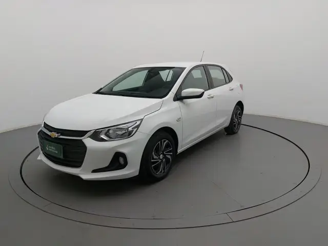 Carro Chevrolet Onix Plus 2024 LT 1.0