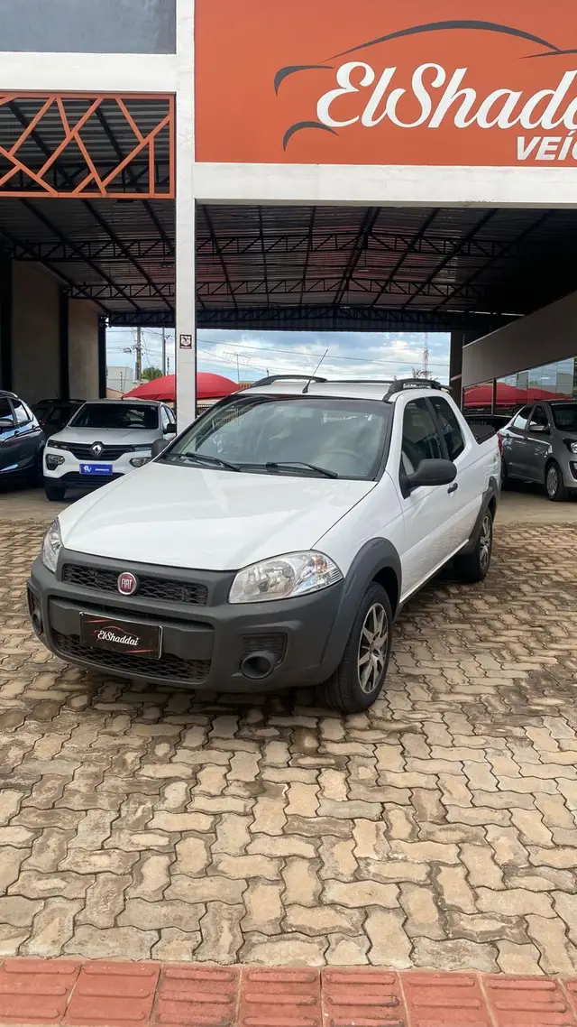 Carro Fiat Strada 2016 Working 1.4 (Flex) (Cabine Dupla)