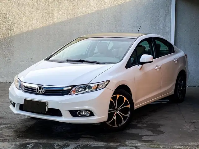 Carro Honda Civic 2014 LXS 1.8 i-VTEC (Aut) (Flex)