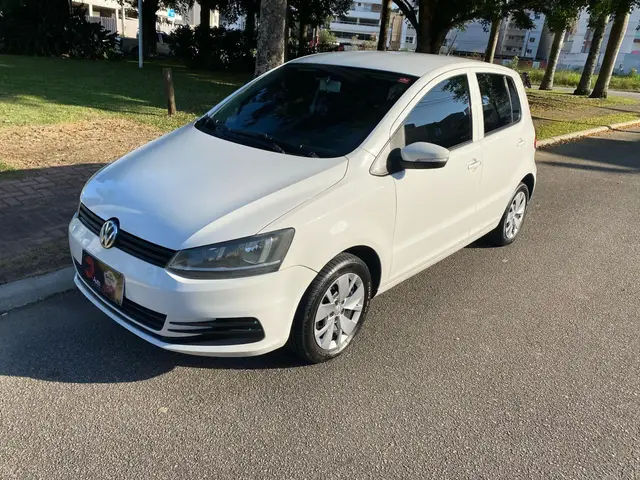 Carro Volkswagen Fox 2017 1.0 MPI Trendline (Flex)