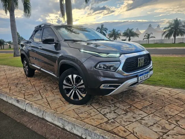 Carro Fiat Toro 2024 Volcano 2.0