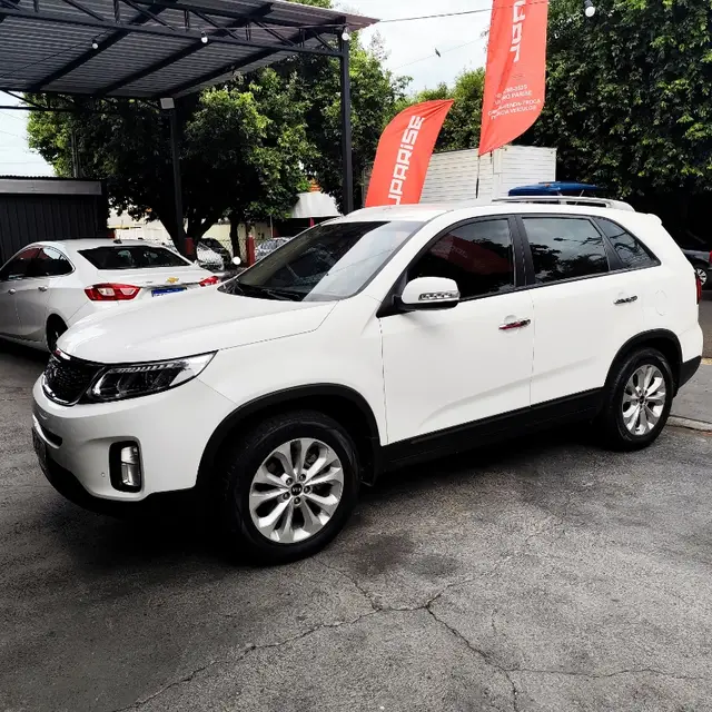 Carro Kia Sorento 2015 2.4 16V 4x2 (Aut)