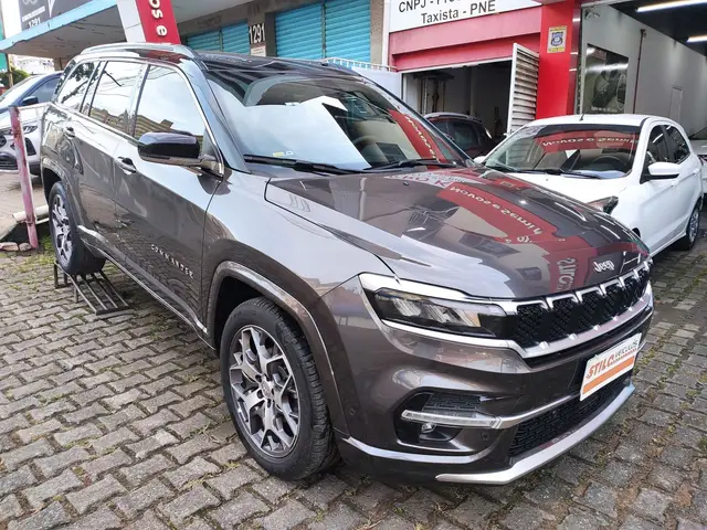 Carro Jeep Commander 2023 Overland 1.3 T270