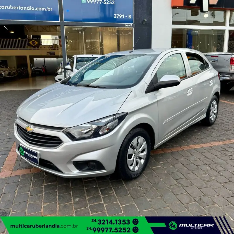 Chevrolet Onix 1.0 LT SPE/4