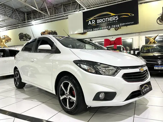 Carro Chevrolet Onix 2018 1.4 LTZ SPE/4 (Aut)