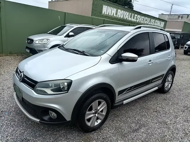 Carro Volkswagen CrossFox 2011 1.6 (Flex)