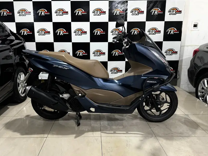 Honda PCX 160 DLX ABS