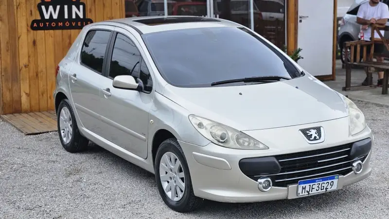 Peugeot 307 Sedan Presence 1.6 16V (flex)