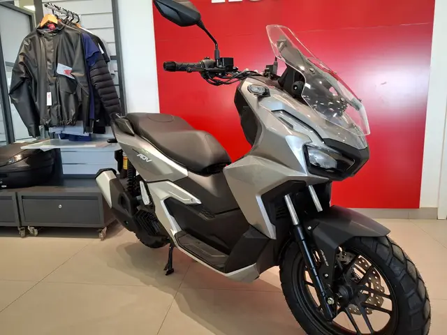 Carro Honda ADV 2025 160 (ABS)