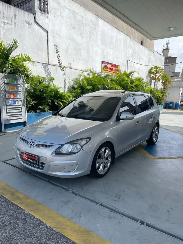 Carro Hyundai i30 CW 2011 2.0i GLS (Aut)