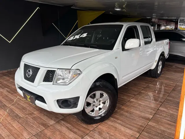 Carro Nissan Frontier 2016 2.5 TD CD S 4x4
