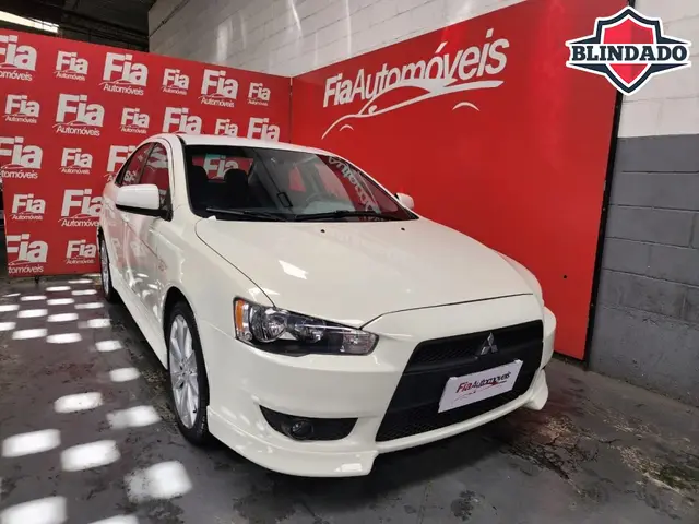 Carro Mitsubishi Lancer 2013 2.0 16V
