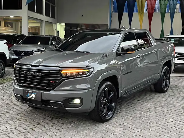 Carro RAM Rampage 2024 R/T 2.0 Turbo