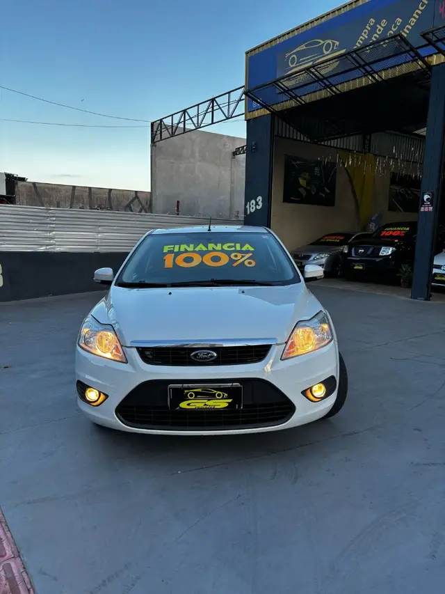 Carro Ford Focus Hatch 2013 GL 1.6 16V (Flex)