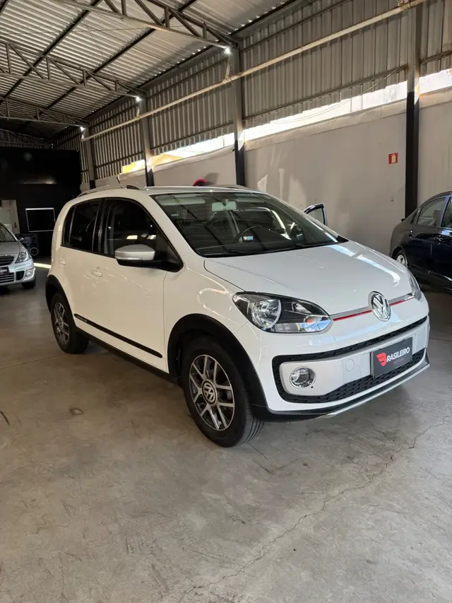 Carro Volkswagen Up! 2017 1.0 12v E-Flex cross up!