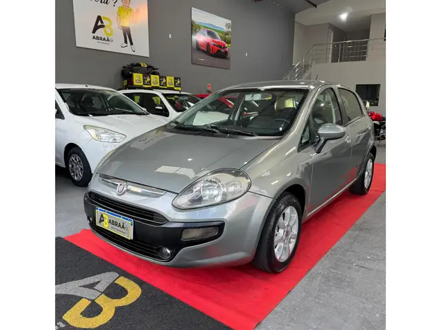 Carro Fiat Punto 2013 Attractive 1.4 (Flex)