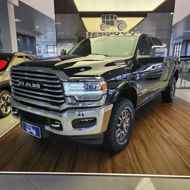 Carro RAM 3500 2023 Limited Longhorn 6.7 4x4