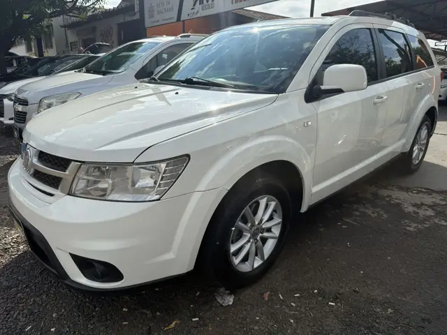 Carro Fiat Freemont 2014 2.4 16V Precision (Aut)