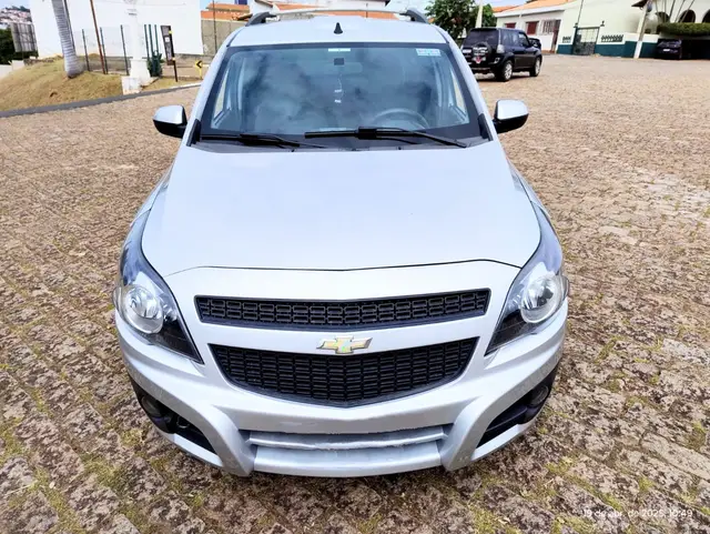 Carro Chevrolet Montana 2015 Sport 1.4 (Flex)