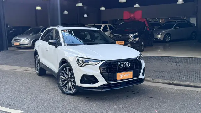 Carro Audi Q3 2021 Black S Line 1.4 TFSI S-Tronic (Aut) (Flex)