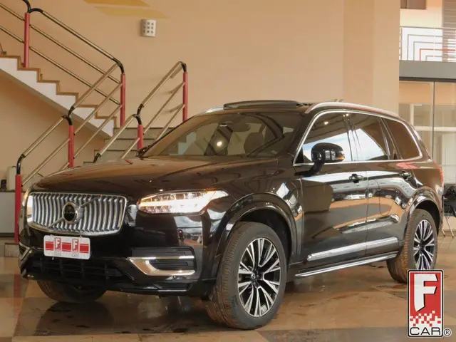 Carro Volvo XC90 2023 Recharge Plus 2.0