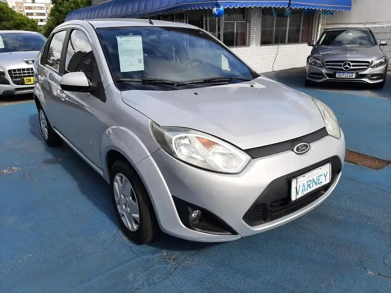 Ford Fiesta Sedan SE 1.6 Rocam (Flex)