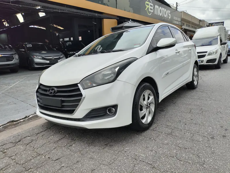 Hyundai HB20S 1.6 Comfort Plus (Flex)