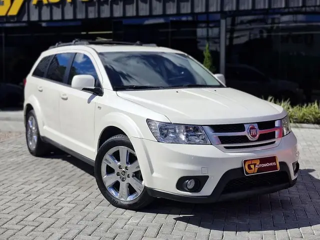 Carro Fiat Freemont 2014 2.4 16V Precision (Aut)