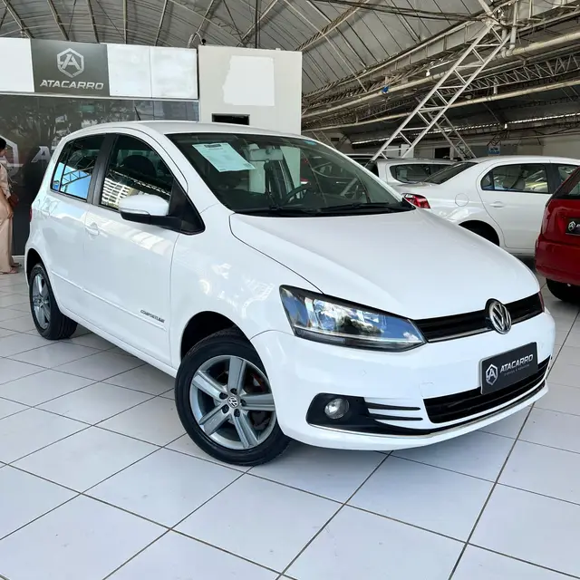 Carro Volkswagen Fox 2016 1.0 MPI Comfortline (Flex)