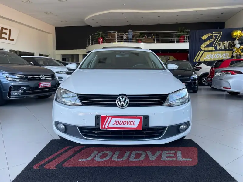 Volkswagen Jetta 2.0 TSI Highline DSG