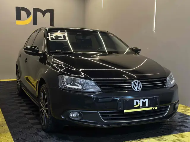 Carro Volkswagen Jetta 2013 2.0 TSI Highline DSG