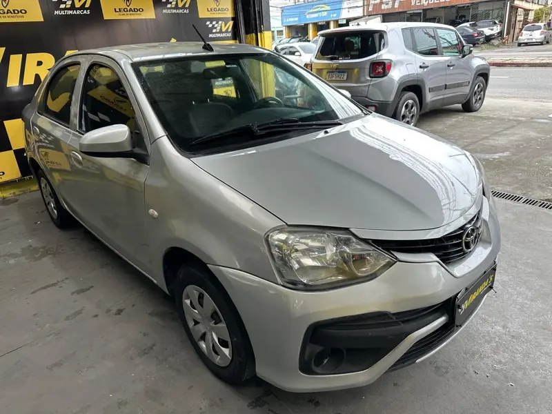 Toyota Etios Sedan X 1.5 (Aut) (Flex)