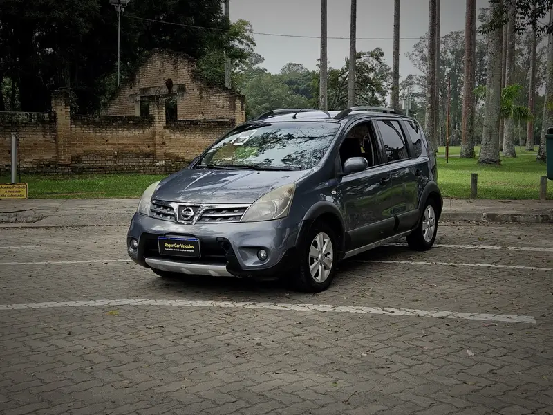 Nissan Livina X-Gear SL 1.8 16V (flex) (aut)