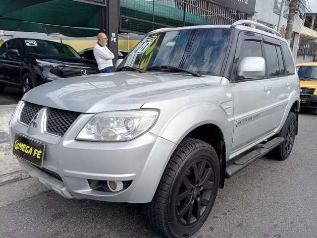 Carro Mitsubishi Pajero TR4 2010 2.0 16V 4x4 (flex) (aut)
