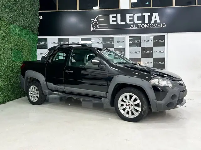 Carro Fiat Strada 2014 Adventure 1.8 16V (Flex) (Cabine Estendida)
