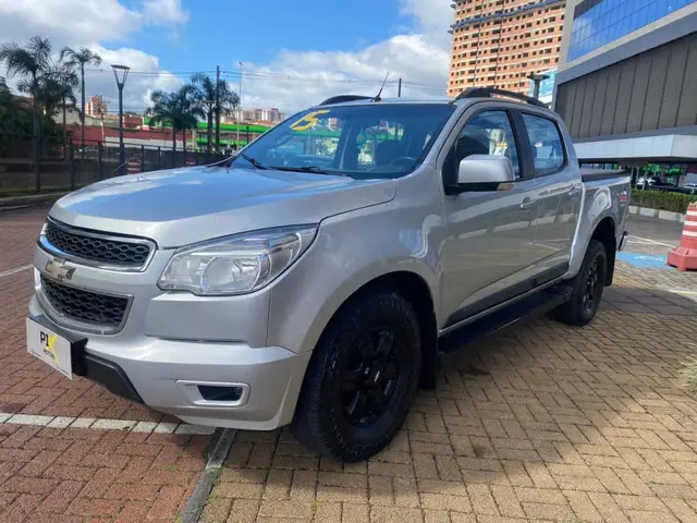 Carro Chevrolet S10 Cabine Dupla 2015 S10 2.8 CTDI LT 4WD (Cabine Dupla) (Aut)