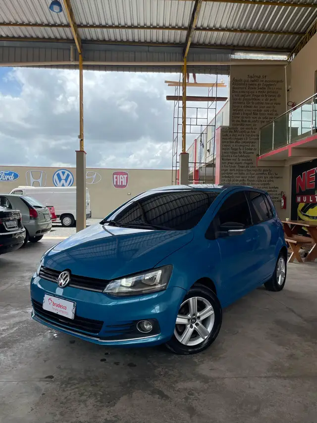 Carro Volkswagen Fox 2015 Comfortline I-Motion 1.6 MSI (Flex)
