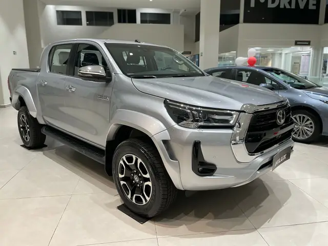Carro Toyota Hilux Cabine Dupla 2025 SRX Plus 4x4 2.8 Diesel