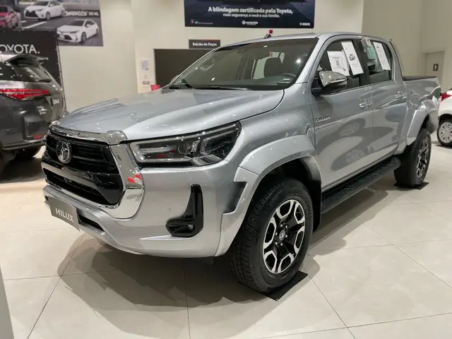 Carro Toyota Hilux Cabine Dupla 2025 SRX 4x4 2.8 Diesel