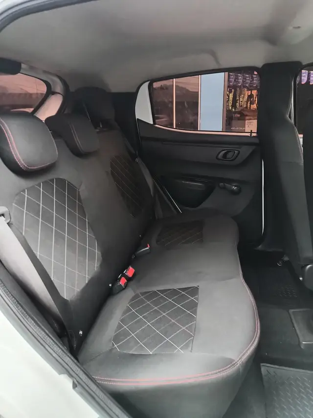 Carro Renault Kwid 2022 Zen 1.0 12v SCe (Flex)