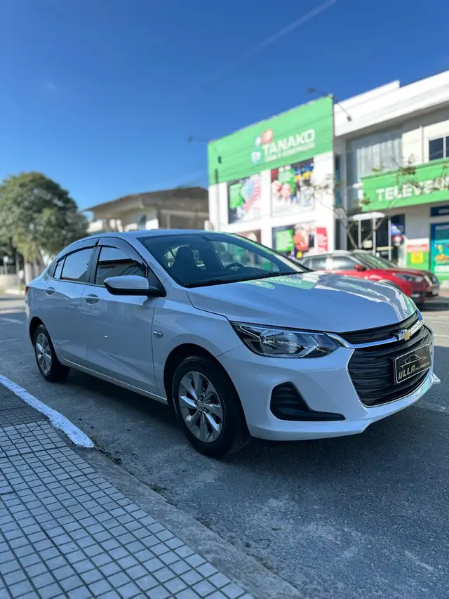 Carro Chevrolet Onix Plus 2022 1.0 LT (Flex)