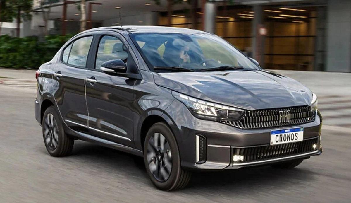Sedan chega em três versões mais equipado e com novidades no visual
