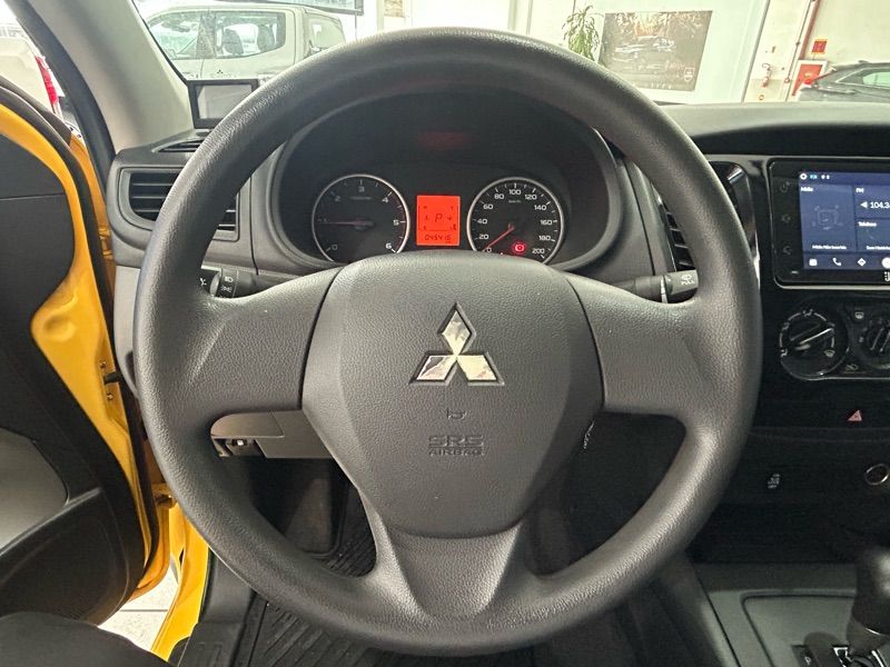 L200 Triton Savana Savana 2.4 Turbo 4X4 (Aut)