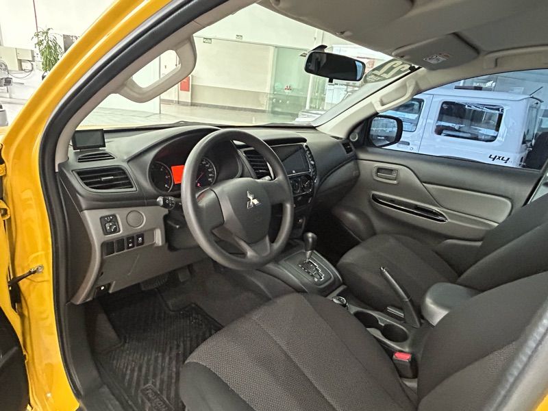 L200 Triton Savana Savana 2.4 Turbo 4X4 (Aut)