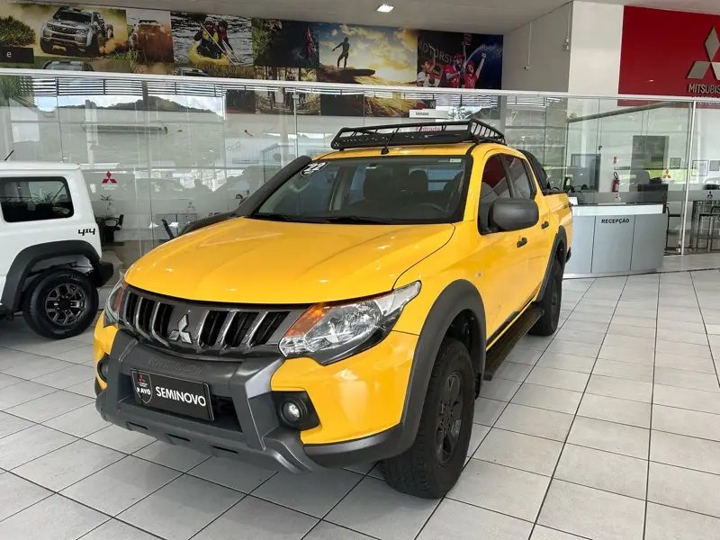 Mitsubishi L200 Triton Savana Savana 2.4 Turbo 4X4 (Aut)