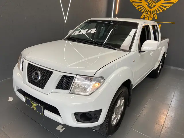 Carro Nissan Frontier 2016 2.5 TD CD S 4x4