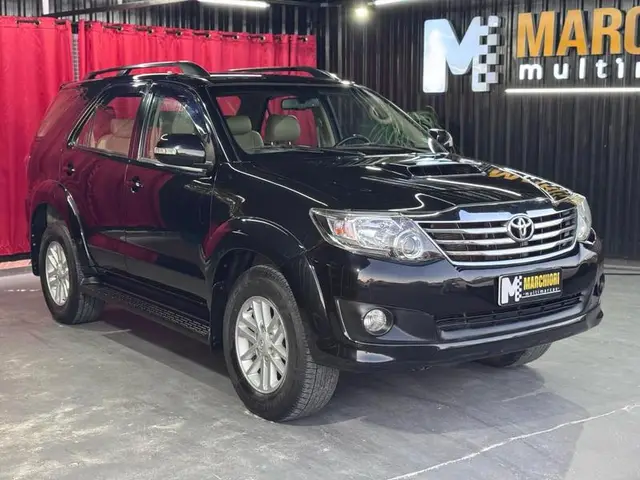 Carro Toyota Hilux SW4 2014 3.0 TDI 4x4 SRV 7L