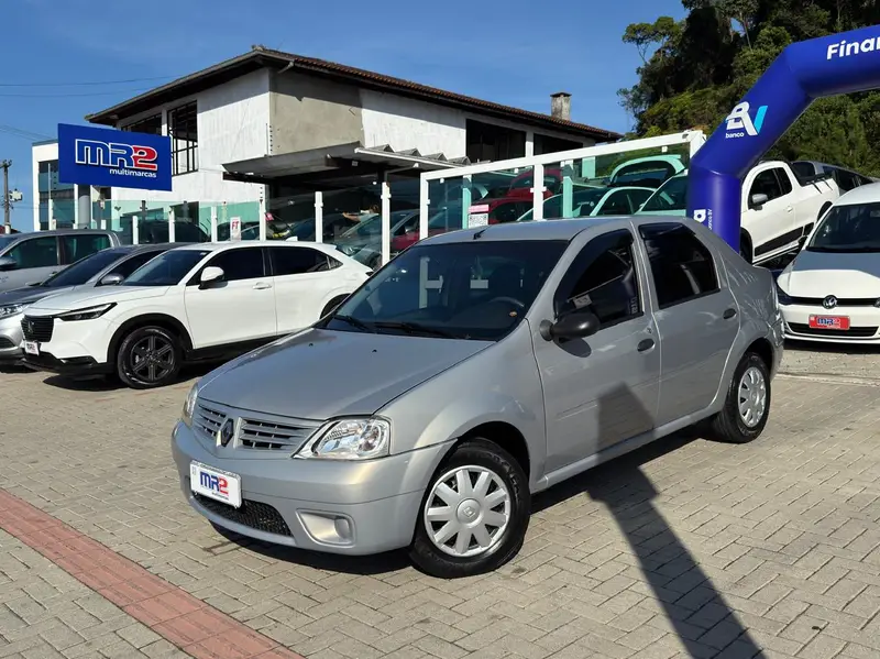 Renault Logan Authentique 1.0 16V (flex)
